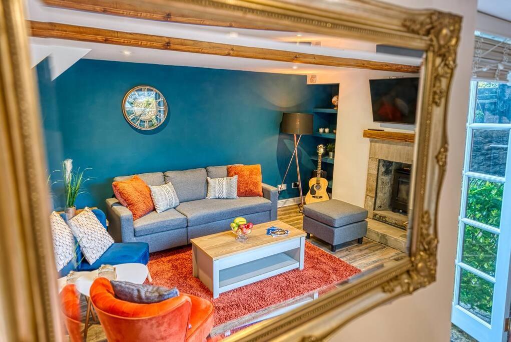 Delightful Two-Bedroom Cottage In The Heart Of Бэйквэлл Экстерьер фото